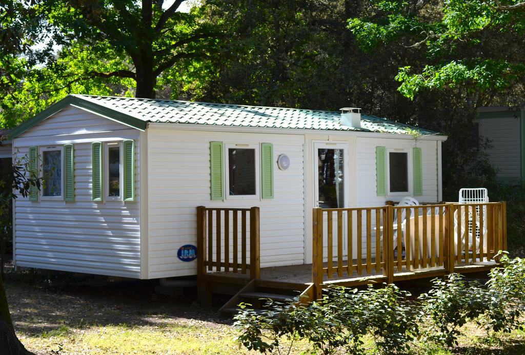 Camping Le Clos Des Pins Longeville-sur-Mer Eksteriør billede