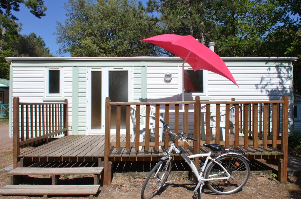 Camping Le Clos Des Pins Longeville-sur-Mer Eksteriør billede
