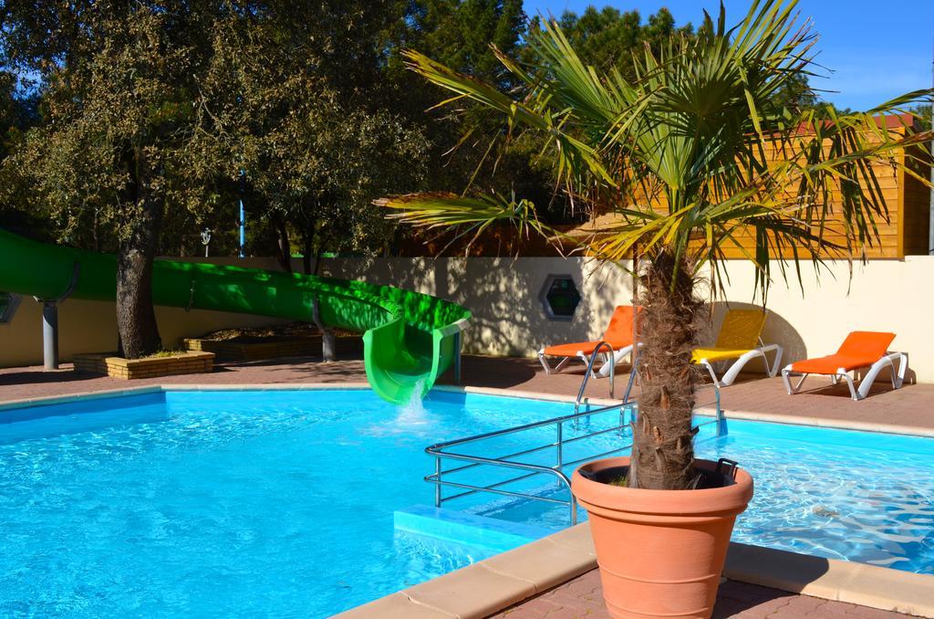 Camping Le Clos Des Pins Longeville-sur-Mer Eksteriør billede